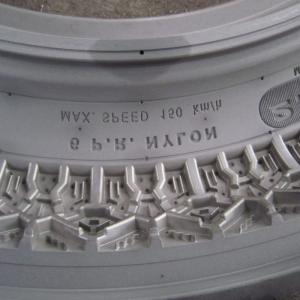 2.75-18 Gluaisrothar Tíre Mhould