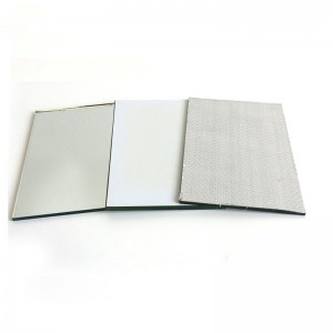 SÁBHÁILTEACHT VINYL AR SCÁTHÁN AR AIS