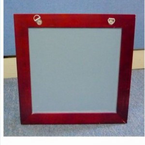 Cás Taispeána Peile le Feistiú Wall