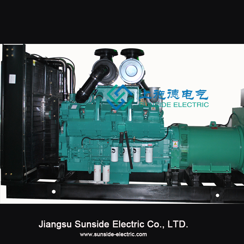 Gensets 3 chéim ar díol