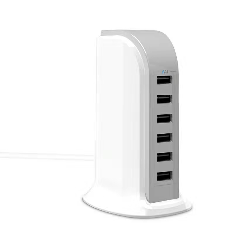 Cuibheoir AC KPS-8405LC Sé USB (le Cábla AC Inscortha)