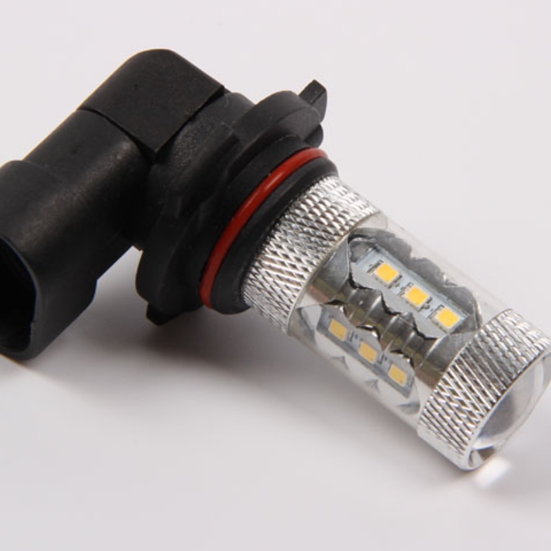 cumhacht ard 15W SamSung carr faoi stiúir soilse HB4 9006 lampa ceo faoi stiúir solas éadrom
