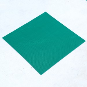 Rib frith-duillín frithsheasmhach in aigéad. Rolla leatháin rubair don Gharáiste