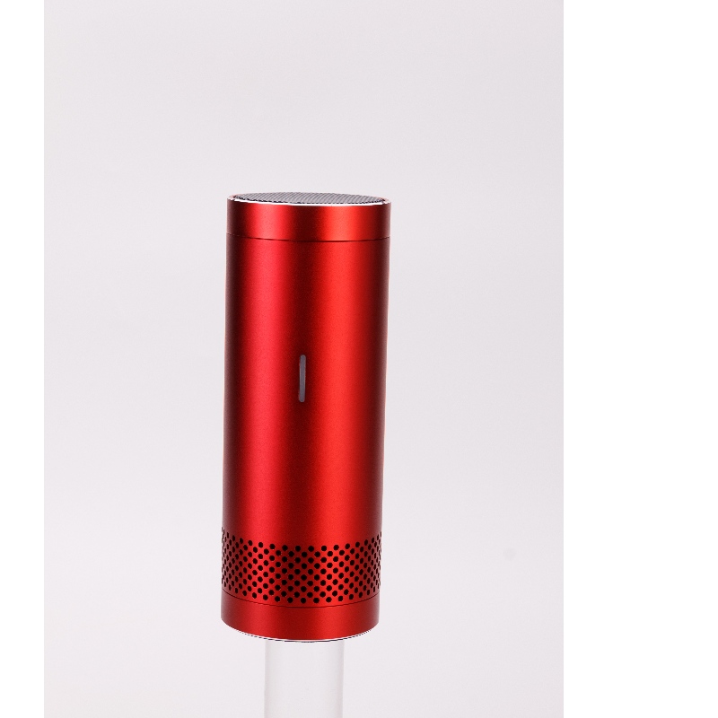 Purifier aer cairr USB faoi thiomáint le feidhm bhrath chaighdeán an aeir chun boladh deataigh / deannaigh / peataí / drochbholadh / baictéir / aer níos glaine formaildéad-ghluaisteáin a bhaint