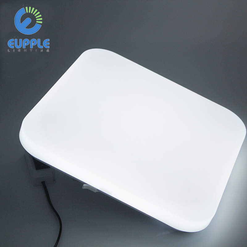 Auto Dimmable Aimsiú braite cearnóga sholas lae ar sholas an lae 3 bliana ba ghá go mbeadh solas síleála cruinn ann le braiteoir micreathonn