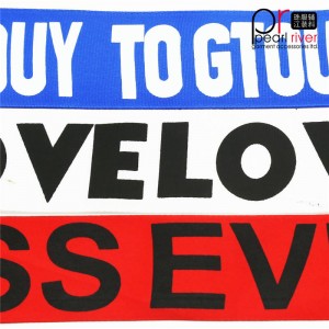 Téip ardcháilíochta Dubh / Bán / Dearg