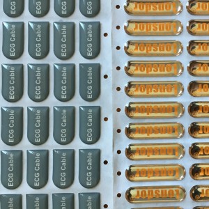 Greamáin bheaga cruinneachán eapocsa agus lipéid chnámhóga neamhrialta neamhrialta