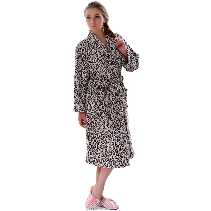 Pajamas Clóbhuailte na mBan Leopard do Dhaoine Fásta