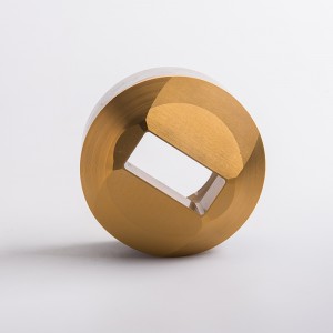 poll ard marthanacht cearnógach HSS ceannteideal fuar bhearradh bás