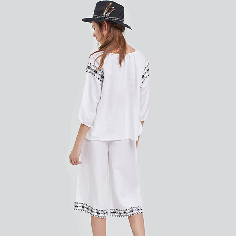 Socraigh na mBan Lipéad Pajamas Clóbhuailte