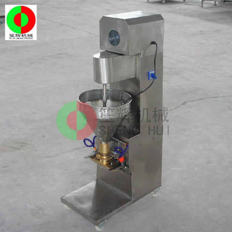 Tá fabhar níos mó daoine faighte ag Meaisín Ball Muiceola