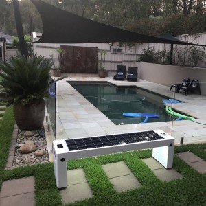 Binse Troscáin Troscán Uirbeach do Chlisteán Fón Póca Cliste