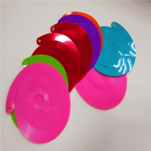 Scragall Páirtí Ornáidí Snáithíní Crochta Cró