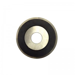 lann phionótach chun feadán páipéir a ghearradh