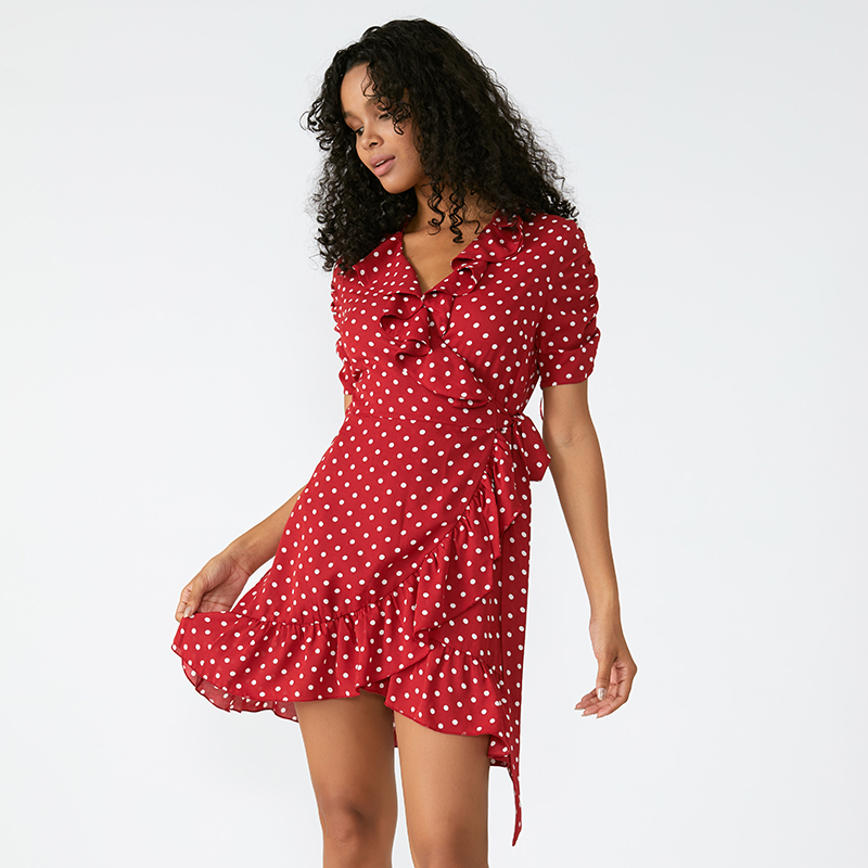 TÁ A BHFUIL ÁBHAR ÉIGEANDÁLA NA mBIN A THABHAIRT, NÍ MÓR DO DHÉANAMH AR ÉADAÍ NUA MAIDIR LEIS AN gCÉAD CHÉAD?