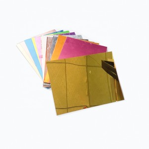 Monarcha Saincheaptha 0.8mm 4'X8 Dath Snasta Bileog Scáthán PVC Do Scáthán