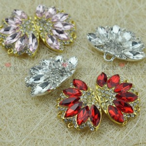 Monarcha Praghas Faisean éadaigh Rhinestone Cnaipe 7