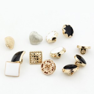 Cnaipí faisin saincheaptha léine miotail le dearadh faisin cnaipí fuála 8