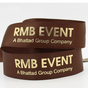 scragall cabhraithe ildaite priontála lógó clóite ribín satin dubh