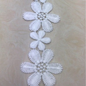 11 # lása síoda bainne, lása poileistir / níolóin, lása cadáis