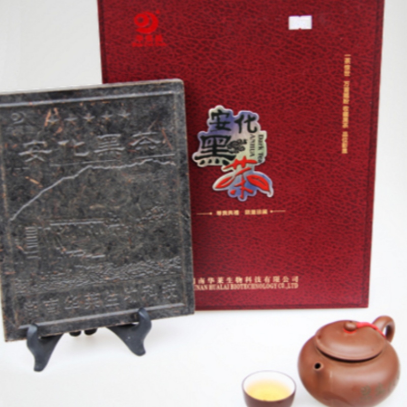 comóradh a dhéanamh ar tae i tae cúram sláinte tae zhexi hunan anhua dubh