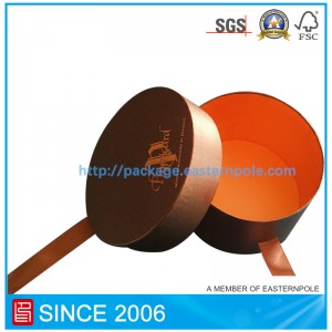 Bosca seacláide babhta só le dúnadh ribíneach