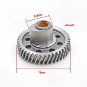 Suur raske sepistamisvarustus Pinion Shaft Gearbox Auto osad