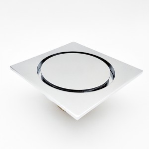 Clúdaíonn draein urláir draenáil gráta