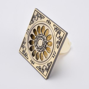 Clúdaíonn draein cithfholcáin urláir phráis urláir scagaire