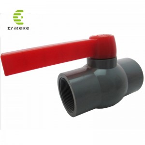 An comhla liathróid láimhsithe fada d'uisce dí