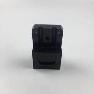 Páirteanna meaisínithe beachtais CNC