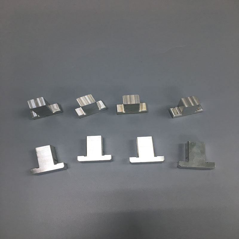 Páirteanna CNC