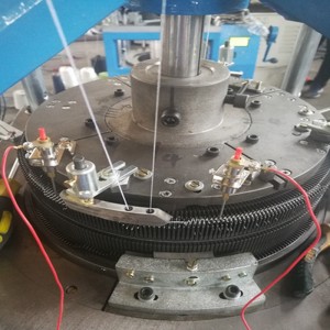 Automaatne puuvillane korvpalli põlvekorgi kudumismasin