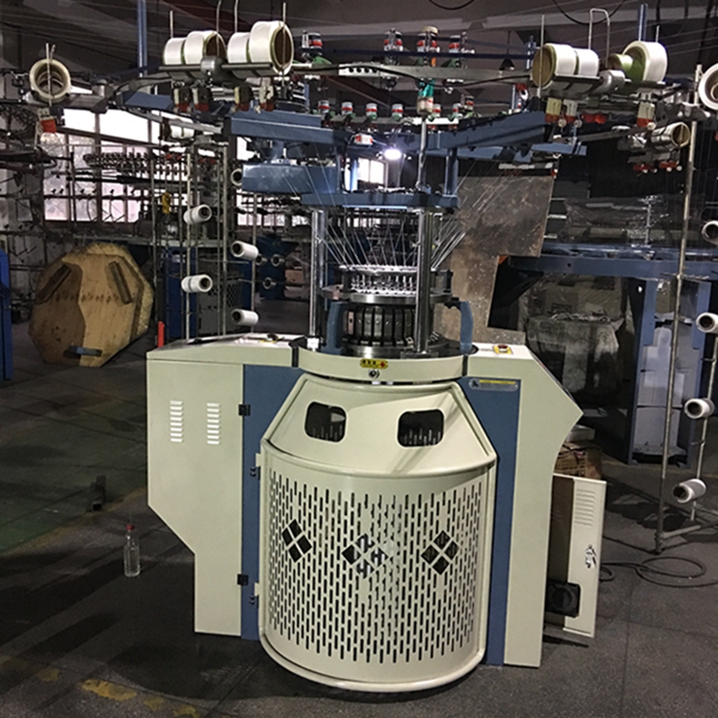 Trastomhas Beaga Soláthraí Taiwan Téamaí Cniotála Jacquard gan uaim Cniotála Machine