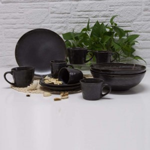 Sraith dinnéar ceirmeach simplí