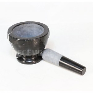 Moirtéal & pestle marmair dubh