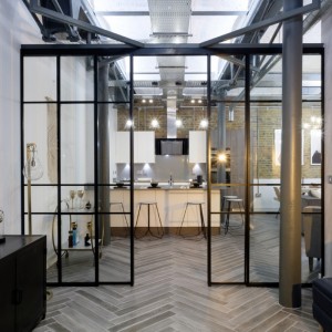 Doras bezel cúng sleamhnáin