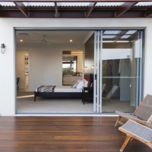 Alúmanam & UPVC doras sleamhnáin