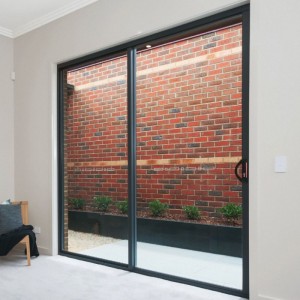 Alúmanam & UPVC doras sleamhnáin