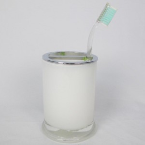 Gabhálais seomra folctha bán gloine leagtha síos