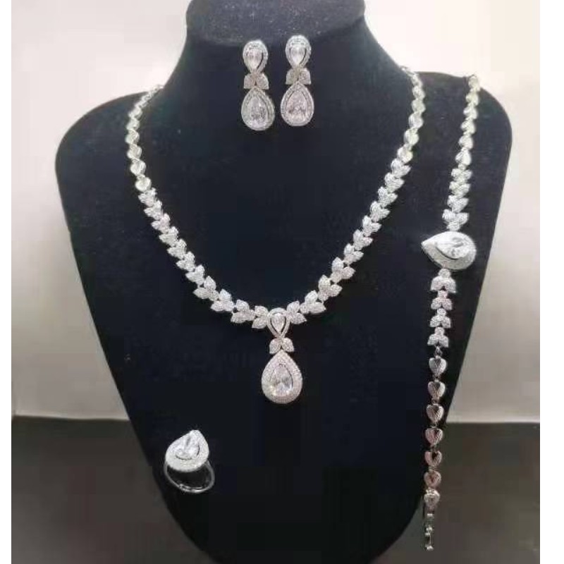 Leagann jewelry bainise le haghaidh brides Bronntanais bainise bainise Indiach bainise 925 zirconia ciúbach airgid sterling do mhná