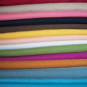 cadás, fabraic aonfhoirmeach T.C