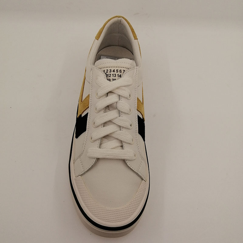 Bróga ócáideacha / sneaker