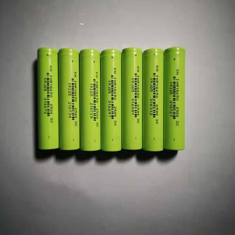 Cill chumhachta litiam 18650 2600mAh 3C