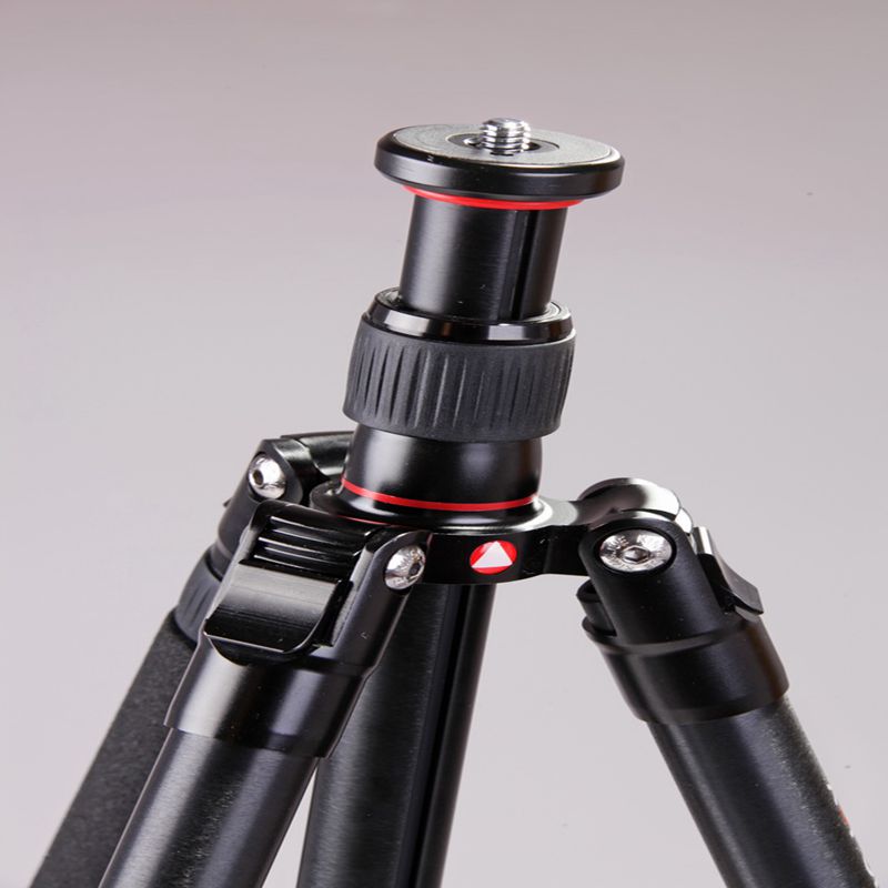Tripod taistil Tripod alúmanaim éadrom K009B + V00