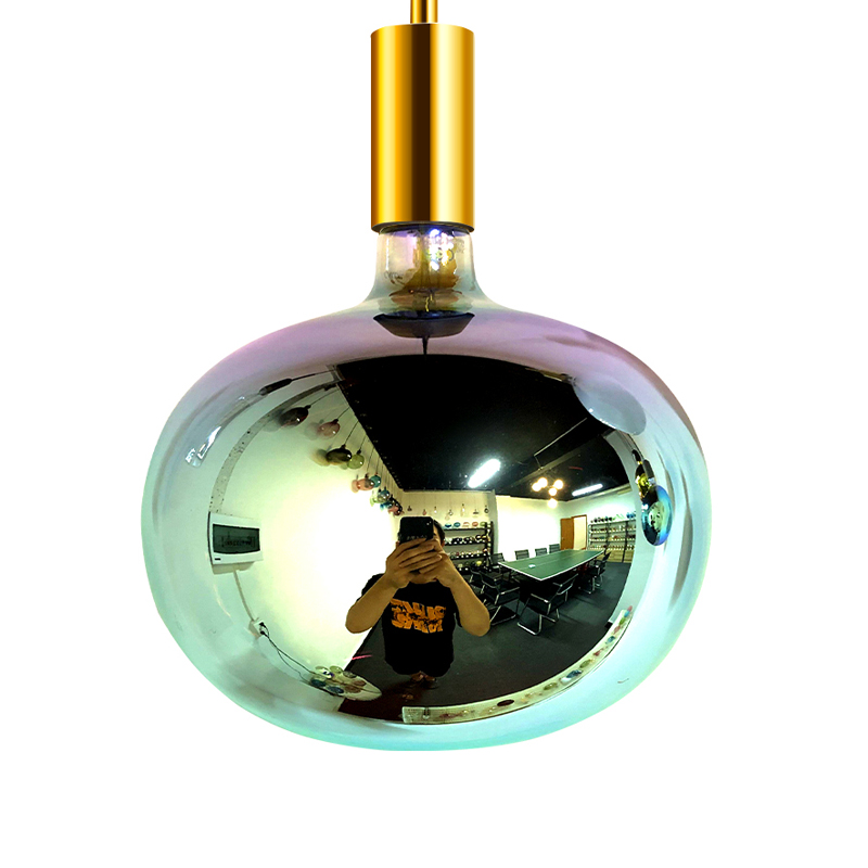 G200 4W Seitse värvikat kaunistust, mida juhib sise- või välispiraalne hõõgniit