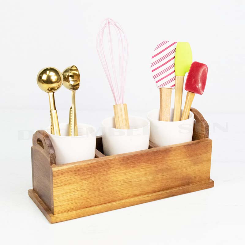 Uirlis agus sealbhóir uirlisí cistine atá éasca le húsáid