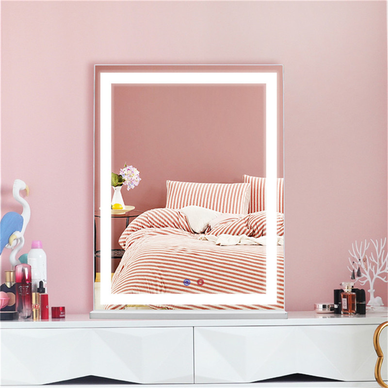 Moodne raameta dekoratiivne magamistoa LED- valgusti peegel