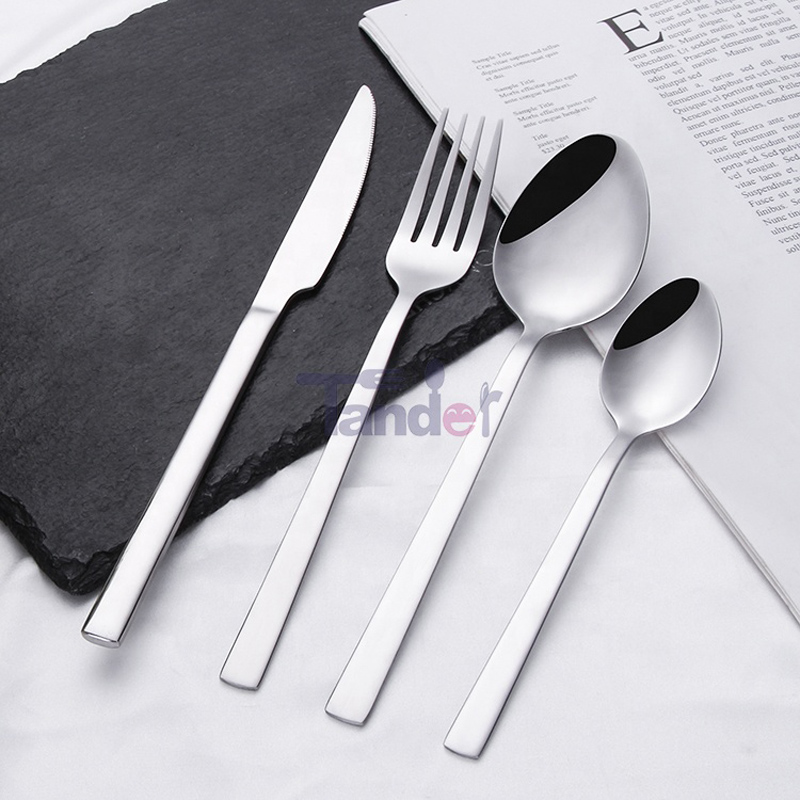 Earraí Airgid Socraithe Do Sceanra Cruach Bialainne Flatware In-athúsáidte