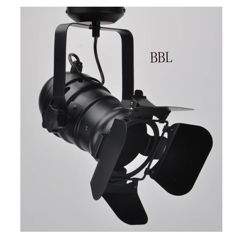 Is féidir le solas spota scannáin-1 le clúdach agus lúibín U, treo a choigeartú